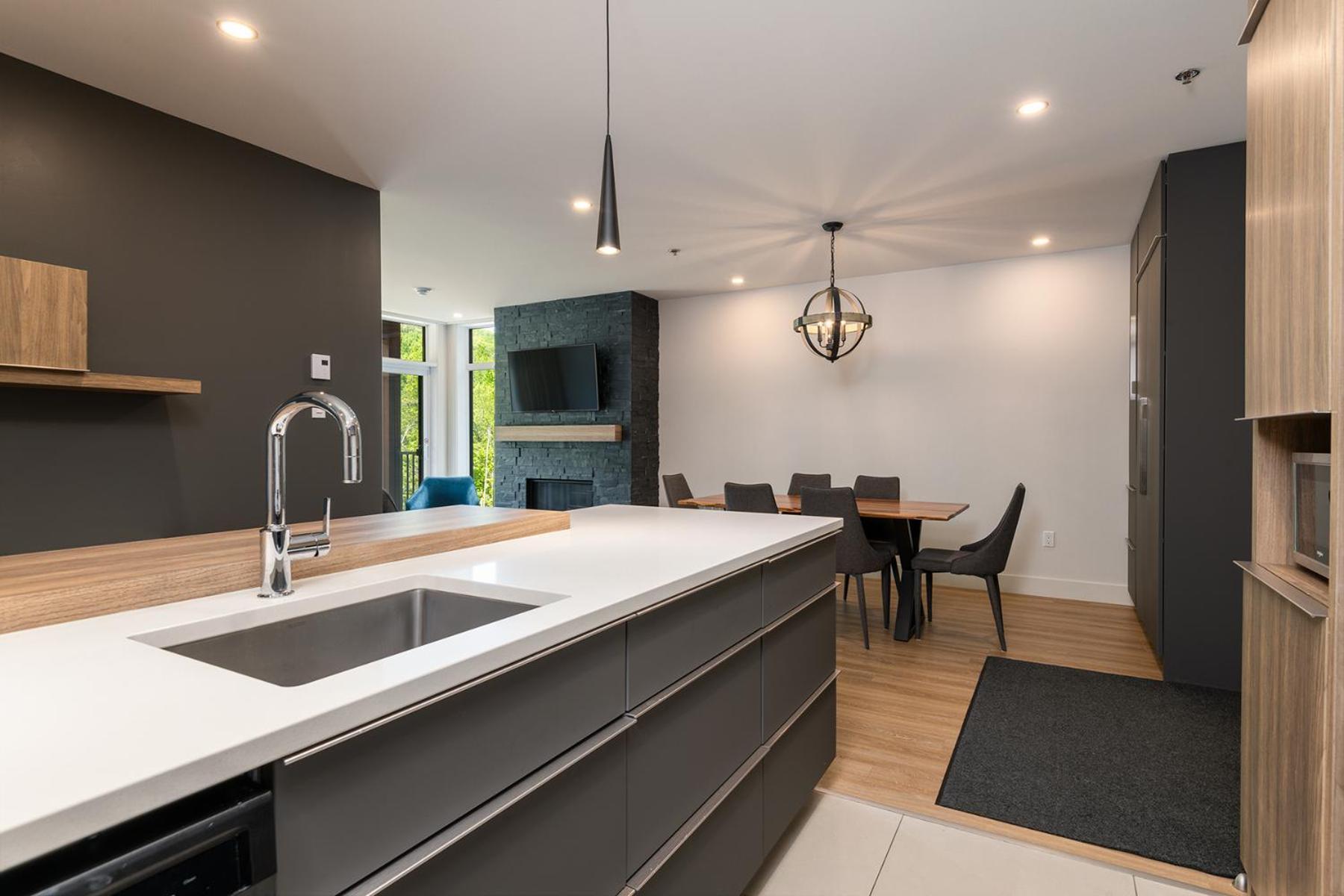 Les Appartements Du Massif De Charlevoix Petite-Riviere-Saint-Francois Phòng bức ảnh