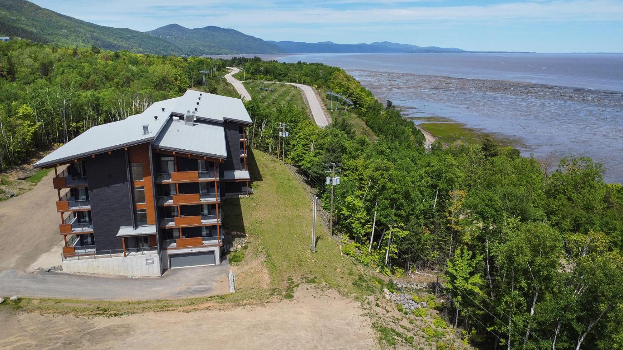 Les Appartements Du Massif De Charlevoix Petite-Riviere-Saint-Francois Ngoại thất bức ảnh