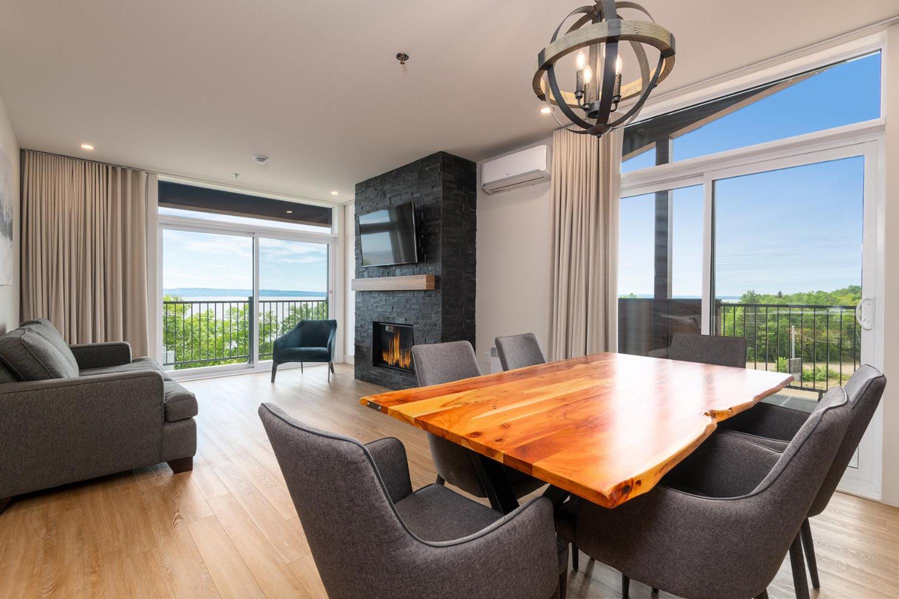 Les Appartements Du Massif De Charlevoix Petite-Riviere-Saint-Francois Ngoại thất bức ảnh